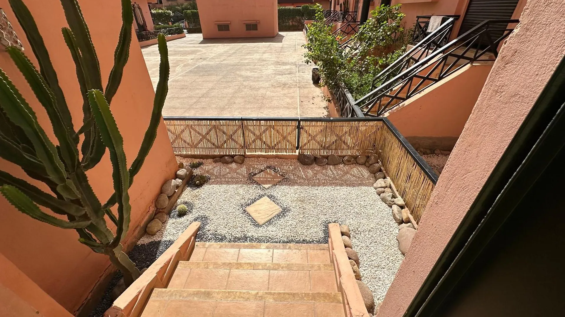 Oasi Di Relax Con Terrazza Vista Piscina Apartment Marrakesh