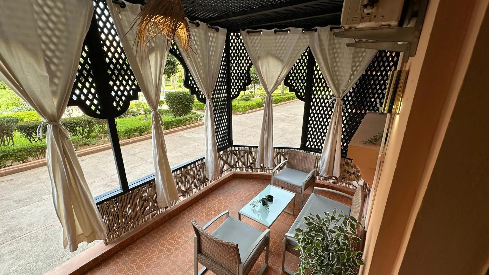 Oasi Di Relax Con Terrazza Vista Piscina Apartment Marrakesh