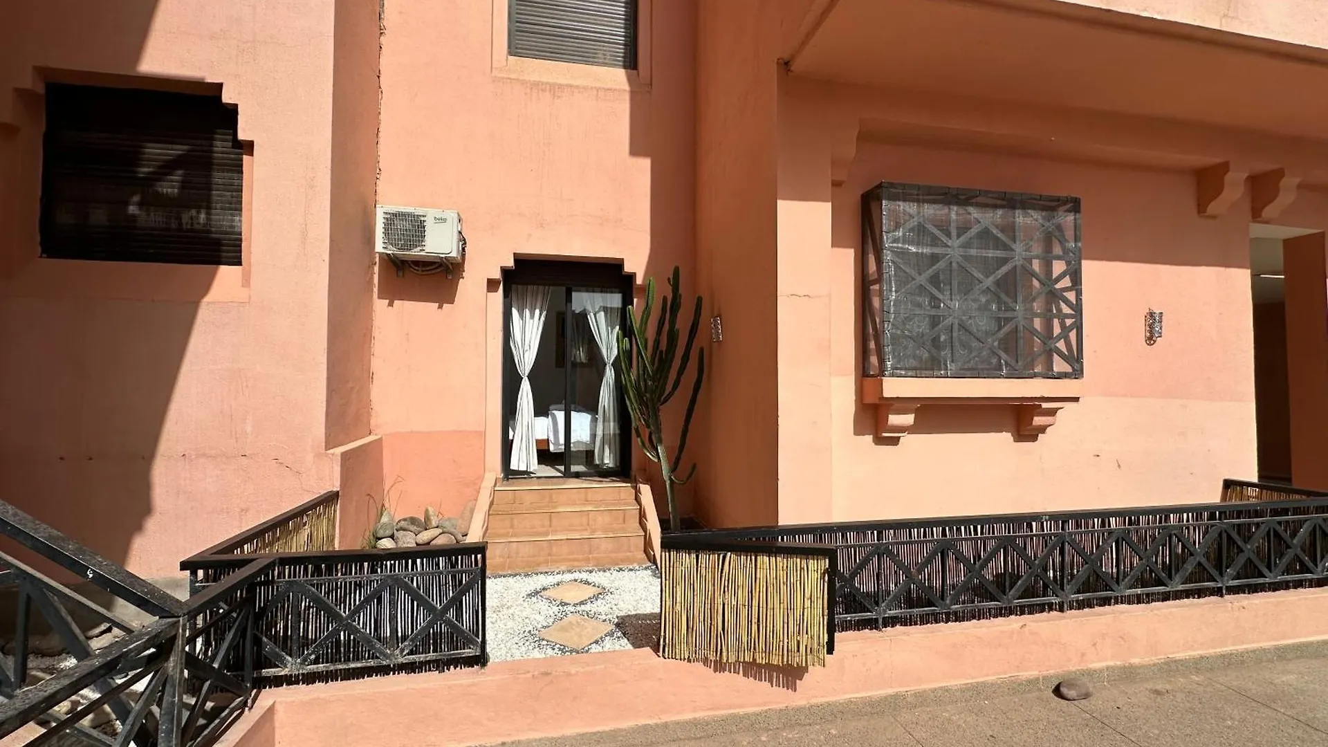 Oasi Di Relax Con Terrazza Vista Piscina Apartment Marrakesh